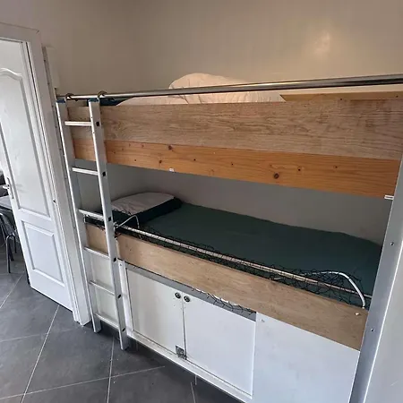 Apartment Studio-cabine Climatise Pour 4 Pers. Avec Parking Prive, Proche A Port Camargue - Fr-1-731-133