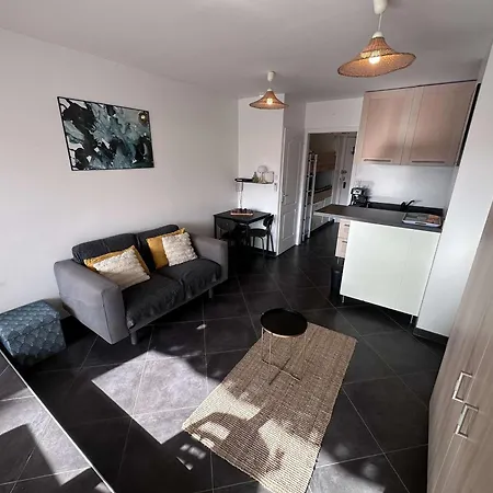 Studio-cabine Climatisé Pour 4 Pers. Avec Parking Privé, Proche à Port Camargue - Fr-1-731-133 Apartamento *