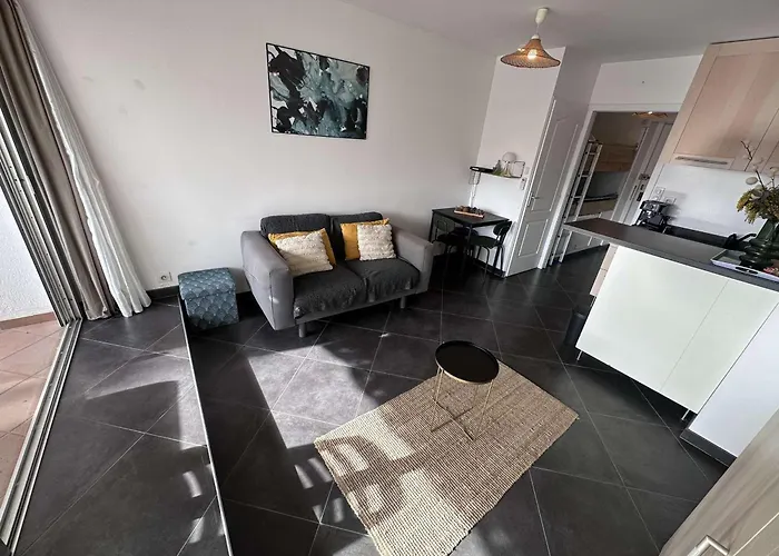 Lägenhet Studio-cabine Climatise Pour 4 Pers. Avec Parking Prive, Proche A Port Camargue - Fr-1-731-133 Le Grau-du-Roi